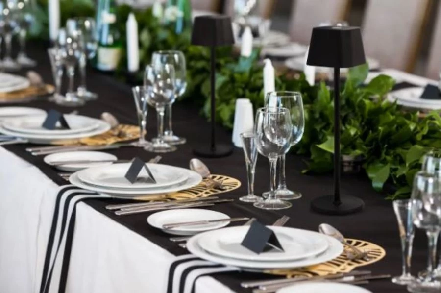 SecurIT® Securit Tafellamp Georgina Zwart Dimbaar Incl. Magnetische Laadkabel - Afbeelding 2