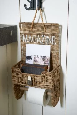 Riviera Maison Rustic Rattan Toiletrolhouder En Magazinehouder